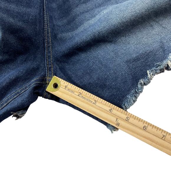 Terra & Sky Size 22W High Rise Dark Wash Frayed Hem Side Slit Denim Jean Shorts - Picture 9 of 9